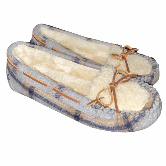 Minnetonka Shoes - Minnetonka sherpa plaid wool slippers size 10